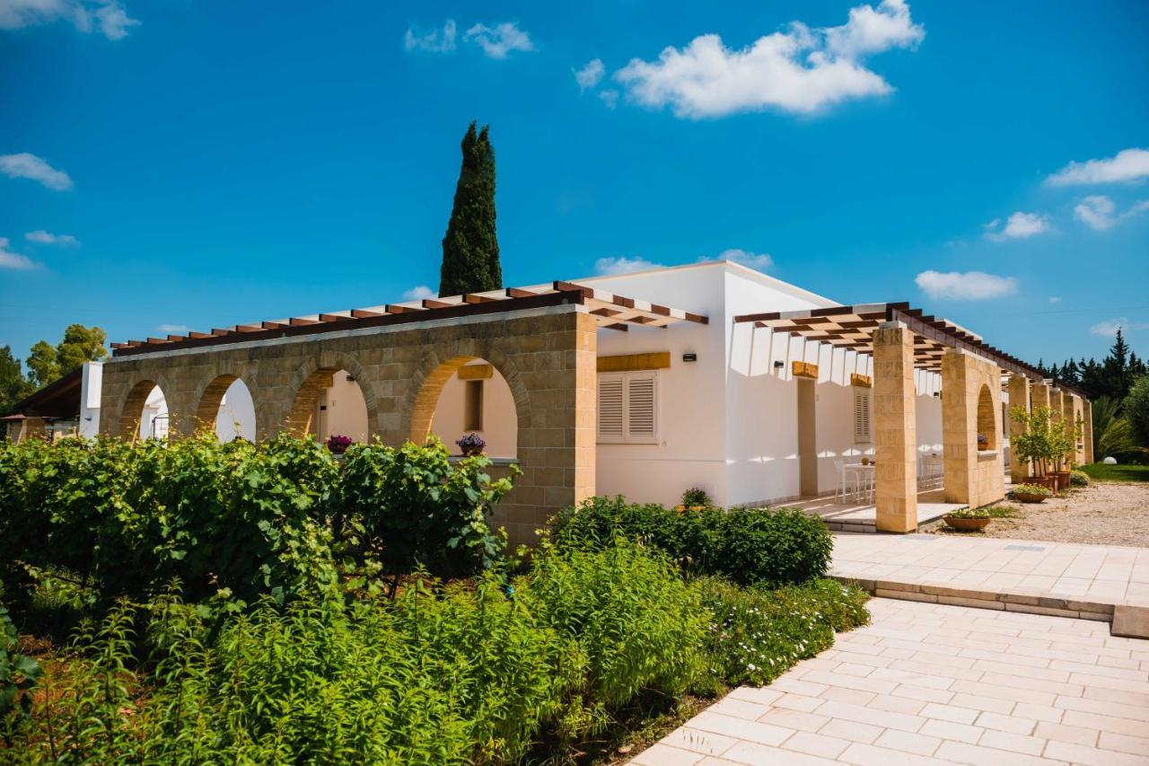Masseria Tenuta Flora Maria Leverano Dış mekan fotoğraf